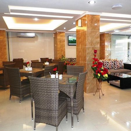 Maranatha Grand Hotel Джок'якарта Екстер'єр фото